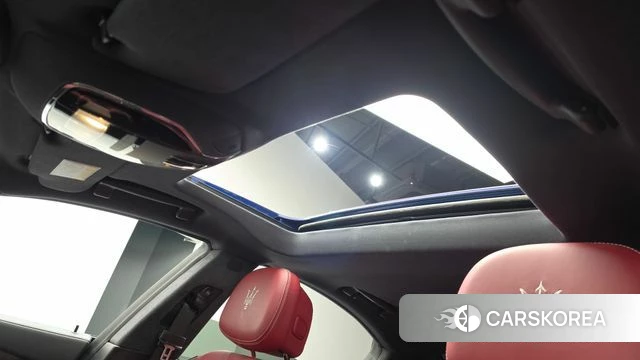Maserati Ghibli id 4986940 из Кореи 8