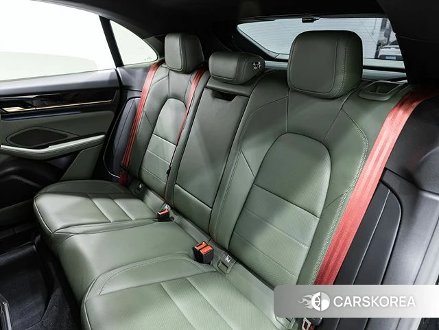 Porsche Makan EV id 4897800 из Кореи 8