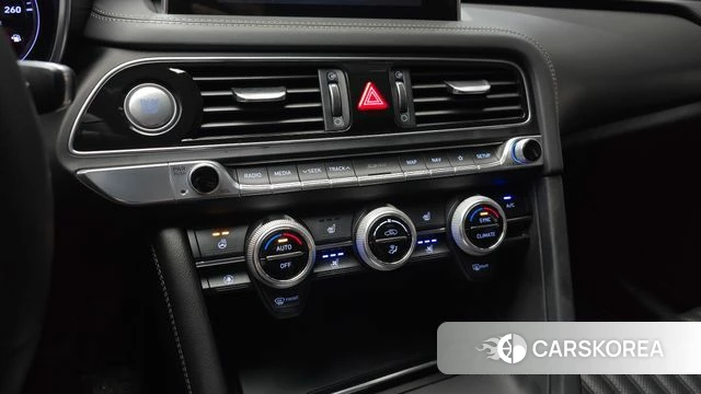Genesis G70 id 4918456 из Кореи 8