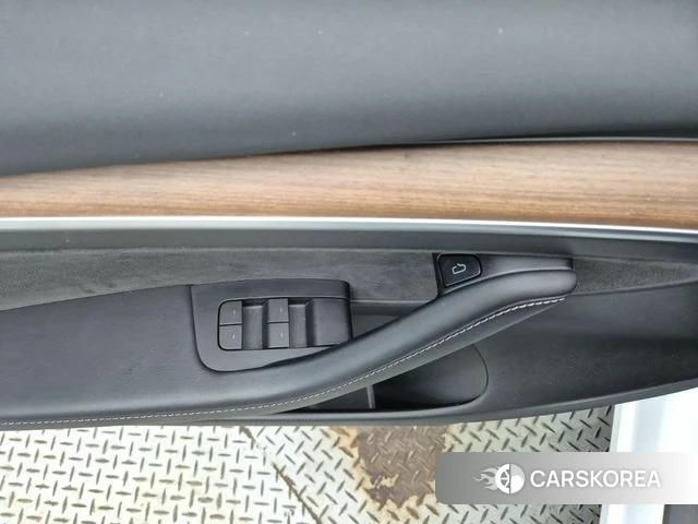 Tesla Model 3 id 4769141 из Кореи 8