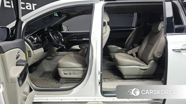Kia The New Carnival id 5024086 из Кореи 8