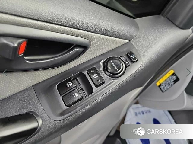 Hyundai The New Grand Starex id 5001191 из Кореи 8