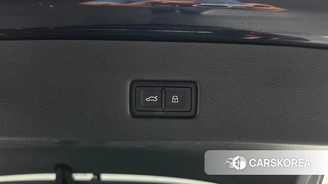 Audi A7 (4K) id 4952388 из Кореи 8
