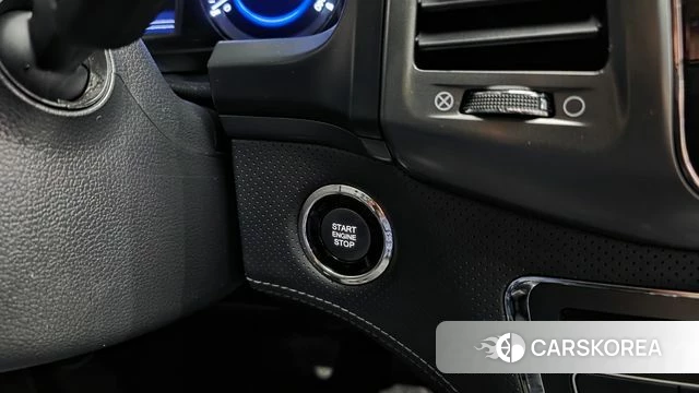 Ssangyong The New Rexton Sports Cannes id 5012969 из Кореи 8
