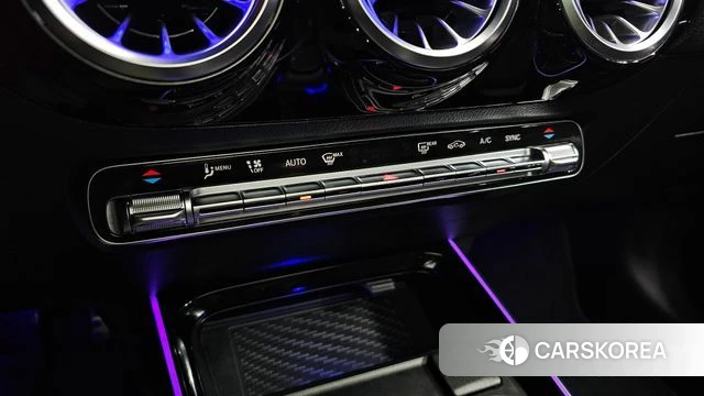 Mercedes-Benz GLA - Class H247 id 4941596 из Кореи 8