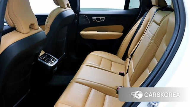 Volvo V60 Cross-Country 2nd Generation id 4923792 из Кореи 8
