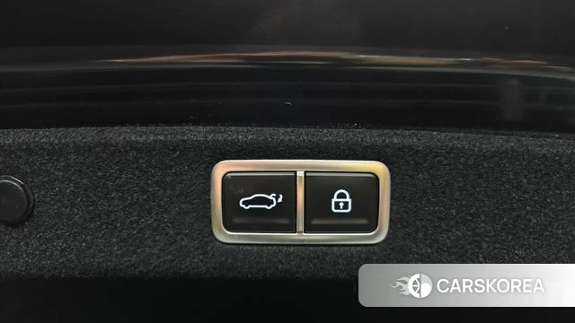Hyundai Grandeur Hybrid (GN7) id 4981172 из Кореи 8