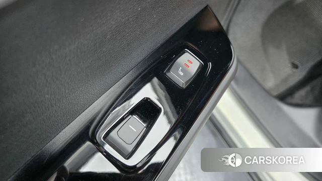 Ssangyong Torres id 4986156 из Кореи 8