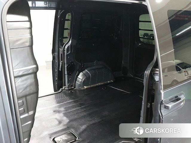 Hyundai Staria id 5012950 из Кореи 8