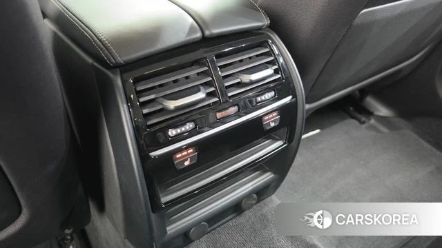 BMW 5 Series (G30) id 5018806 из Кореи 8