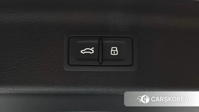 Audi Q3 (F3) id 5012435 из Кореи 8