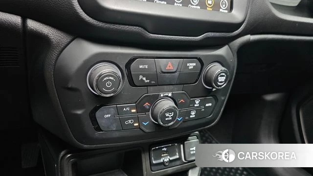 Jeep Renegade id 4907373 из Кореи 8