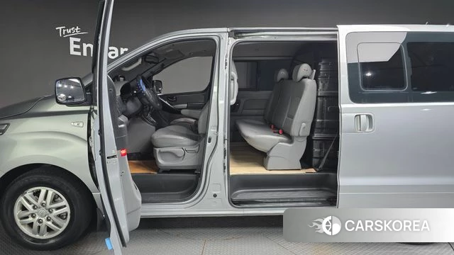 Hyundai The New Grand Starex id 4952690 из Кореи 8