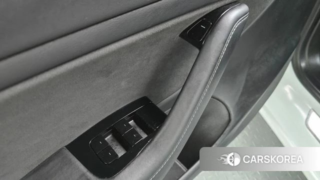 Tesla Model 3 id 4899977 из Кореи 8