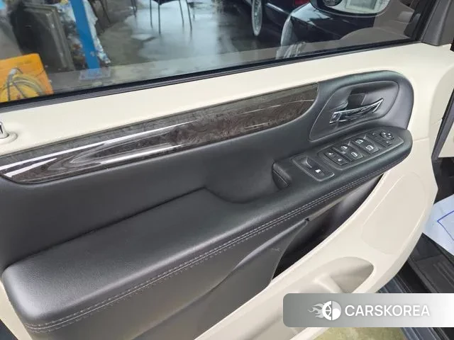 Dodge Grand Caravan id 3261696 из Кореи 8