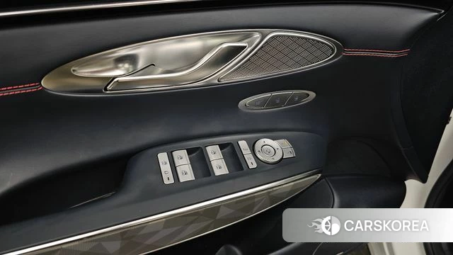 Genesis GV70 id 4921512 из Кореи 8