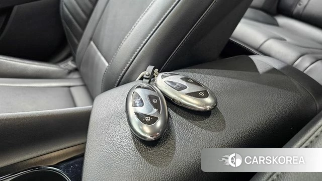 Hyundai The New Avante (CN7) id 5002435 из Кореи 8