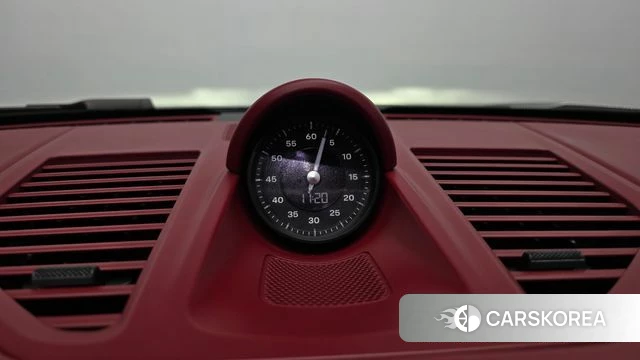 Porsche 911(992) id 4773726 из Кореи 8