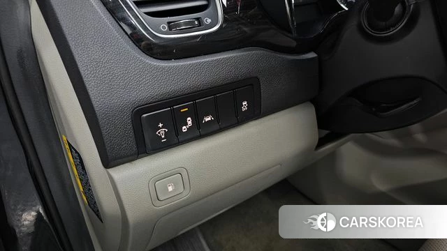 Kia The New Carnival id 4988121 из Кореи 8