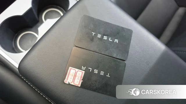 Tesla Model 3 id 5028355 из Кореи 8