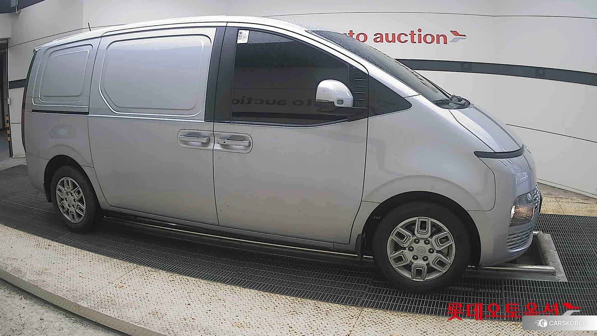 Hyundai Staria id 4984699 из Кореи 8