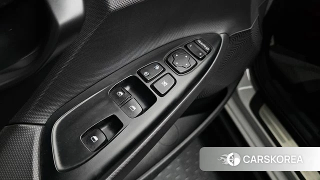 Hyundai Veloster (JS) id 4677673 из Кореи 8