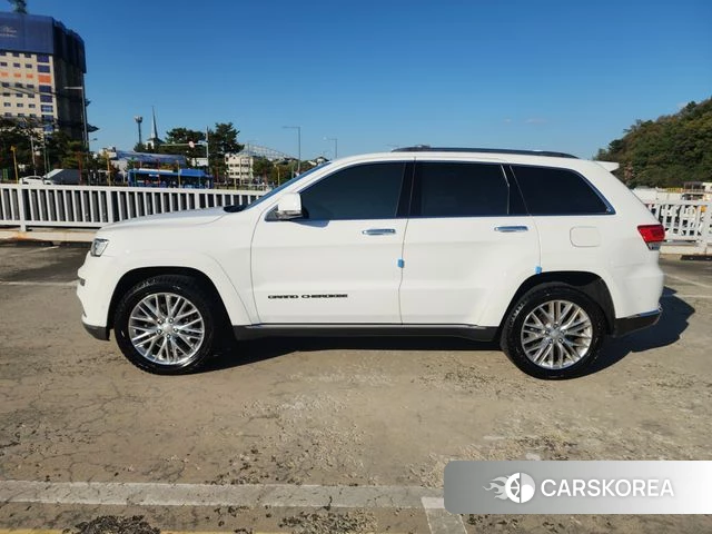 Jeep Grand Cherokee id 5035739 из Кореи 8