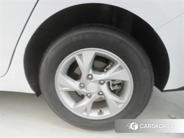 Hyundai Avante (CN7) id 4952106 из Кореи 8