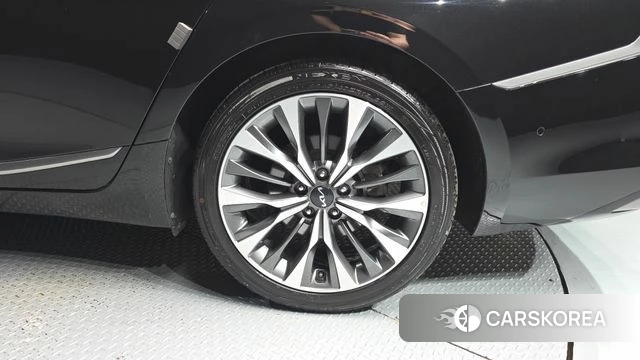 Kia K8 id 4986532 из Кореи 8