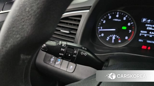 Hyundai Avante AD id 5029382 из Кореи 8
