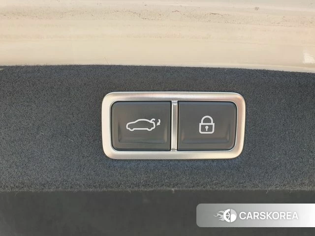 Hyundai Grandeur (GN7) id 4991441 из Кореи 8