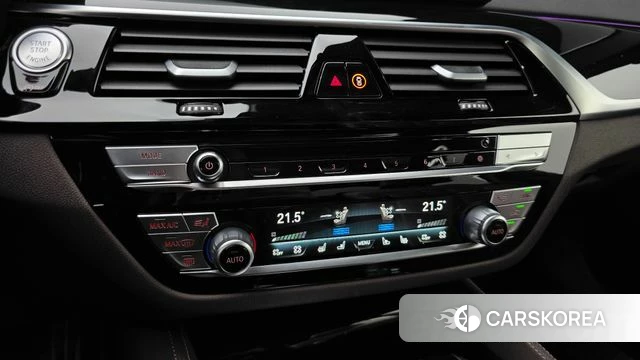 BMW 5 Series (G30) id 4991267 из Кореи 8
