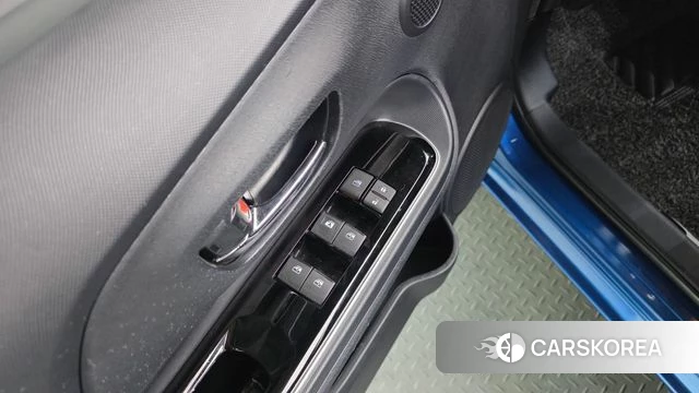 Toyota Prius C id 4907638 из Кореи 8