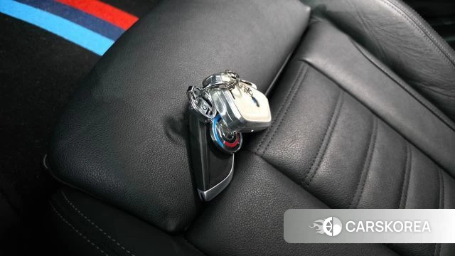 BMW 3 Series (G20) id 4982115 из Кореи 8