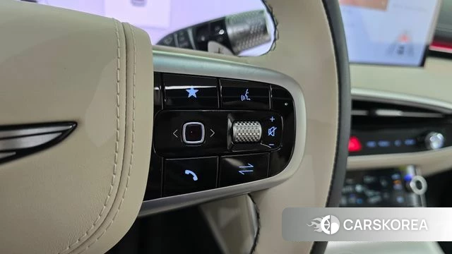 Genesis GV70 id 5021190 из Кореи 8