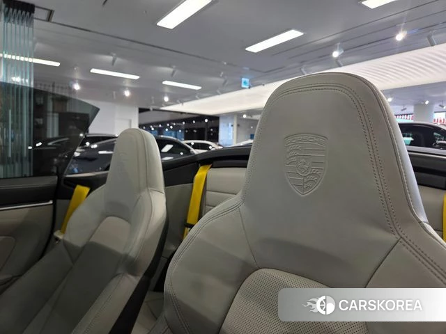 Porsche 911(992) id 4769815 из Кореи 8