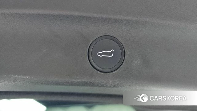 Tesla Model Y id 4550671 из Кореи 8