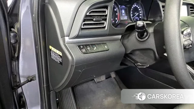 Hyundai The New Avante AD id 3728306 из Кореи 8