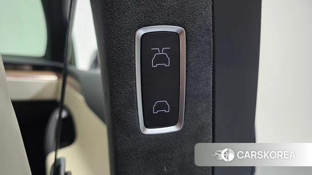 Tesla Model X id 5032567 из Кореи 8