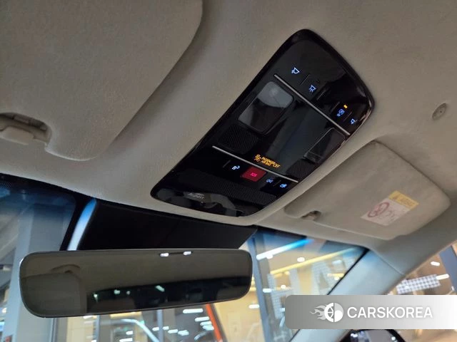 Hyundai Grandeur (GN7) id 4539845 из Кореи 8