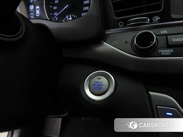 Hyundai Avante AD id 4978188 из Кореи 8