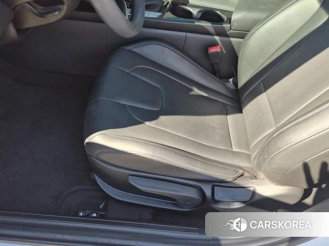 Hyundai The New Avante (CN7) id 5026269 из Кореи 8