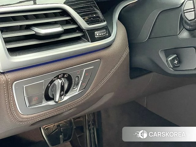 BMW 7 Series (G11) id 5047439 из Кореи 8