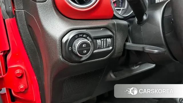 Jeep Wrangler (JL) id 3696891 из Кореи 8