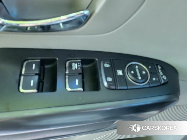 Kia All New Carnival id 4953263 из Кореи 8