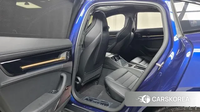 Porsche Panamera (972) id 3114765 из Кореи 8
