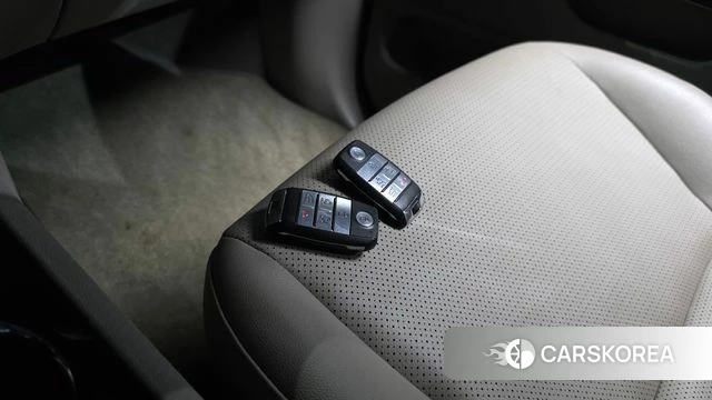 Kia The New Carnival id 5035938 из Кореи 8