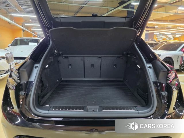 Porsche Makan EV id 4904046 из Кореи 8