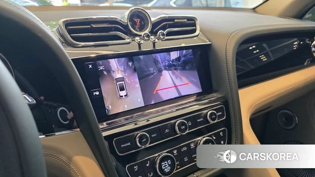 Bentley Bentayga id 4921347 из Кореи 8
