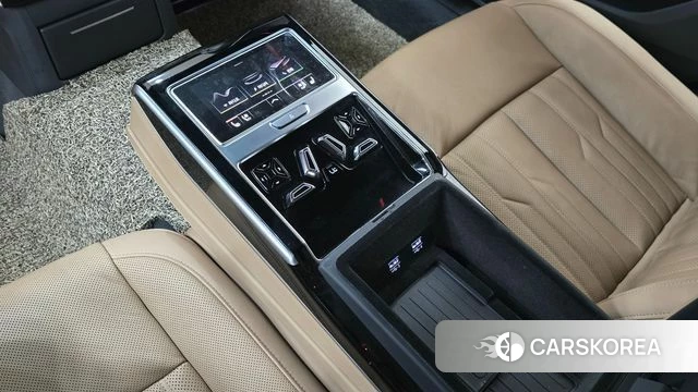 Audi A8 (D5) id 3833942 из Кореи 8